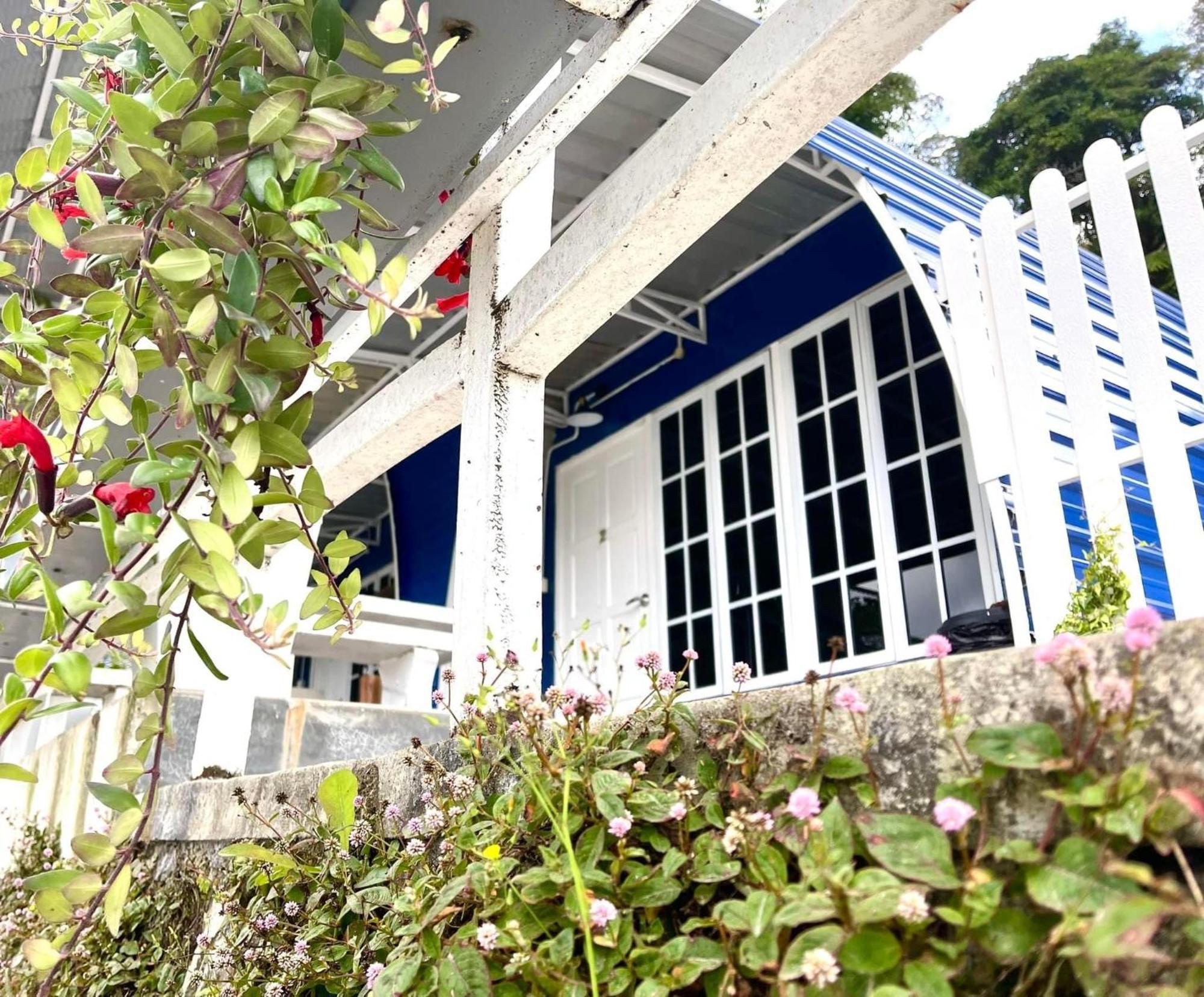Blue Cabins By Pfordten Cottage Cameron Highlands Dış mekan fotoğraf
